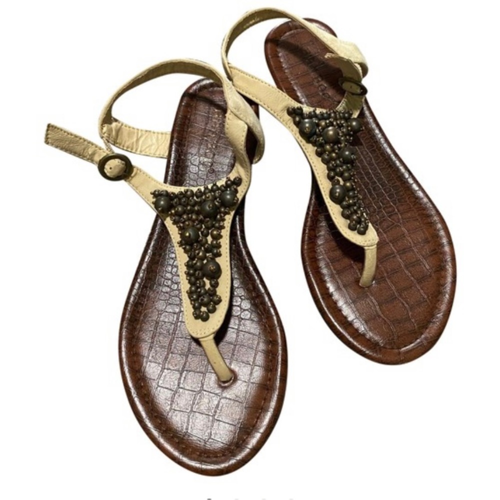 Bamboo Beige Leather Flats/Sandals with Beads